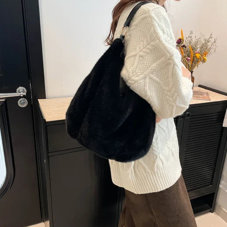 Versatile Plush Soft Shoulder Bags/Large Capacity Furry Handbags Tote